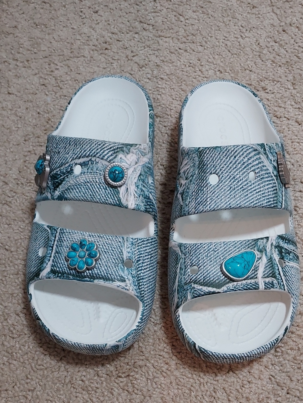Crocs In Denim Pattern ( SIZE 10) - Picture 10 of 10